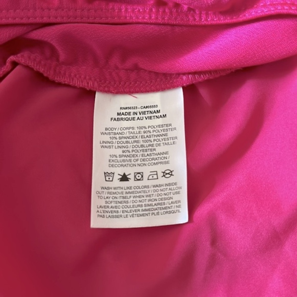Nike Dri-Fit ladies size XL hot pink running shorts. - Picture 9 of 10